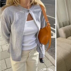 Djerf Avenue Button Up Cardigan Grey Melange